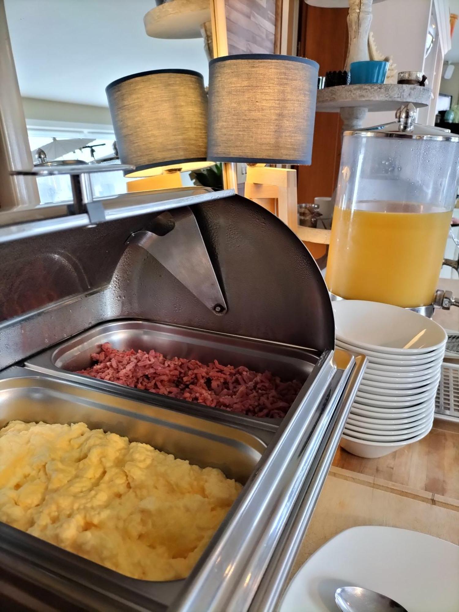 Boutique Hotel Butler Zuienkerke Bagian luar foto