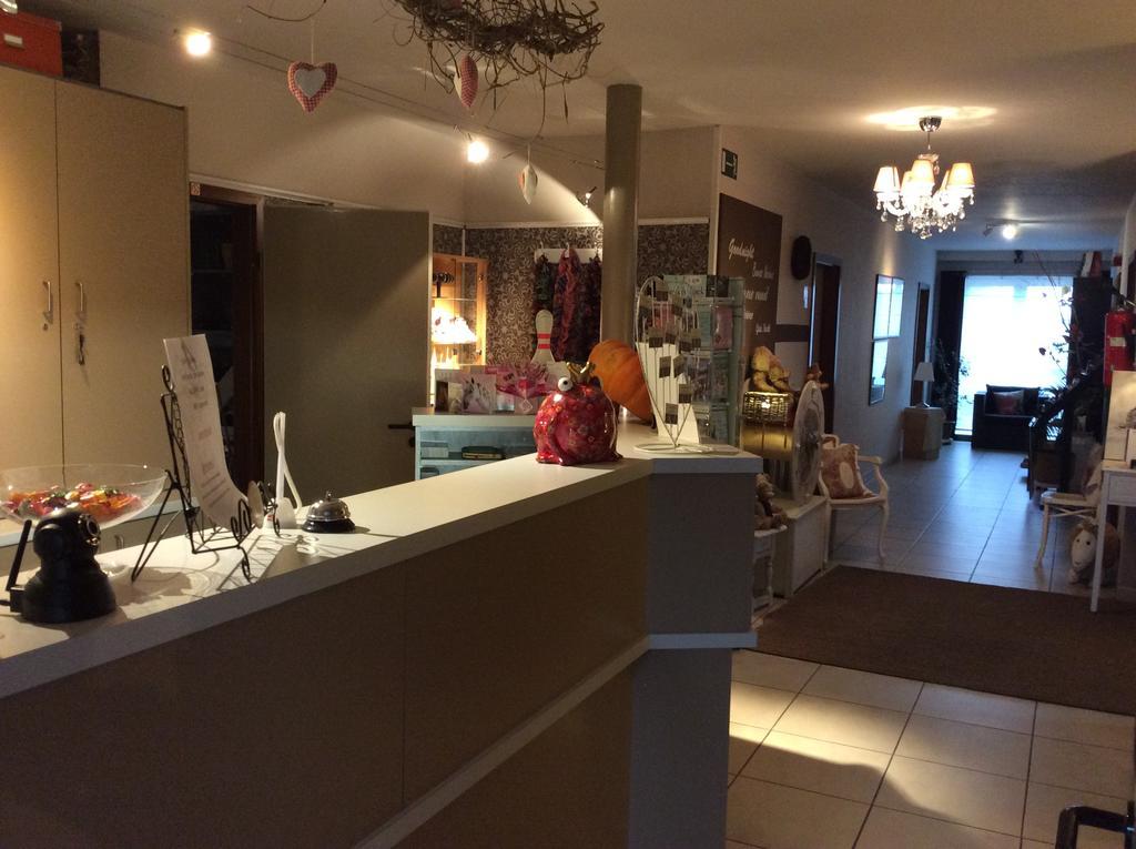 Boutique Hotel Butler Zuienkerke Bagian luar foto