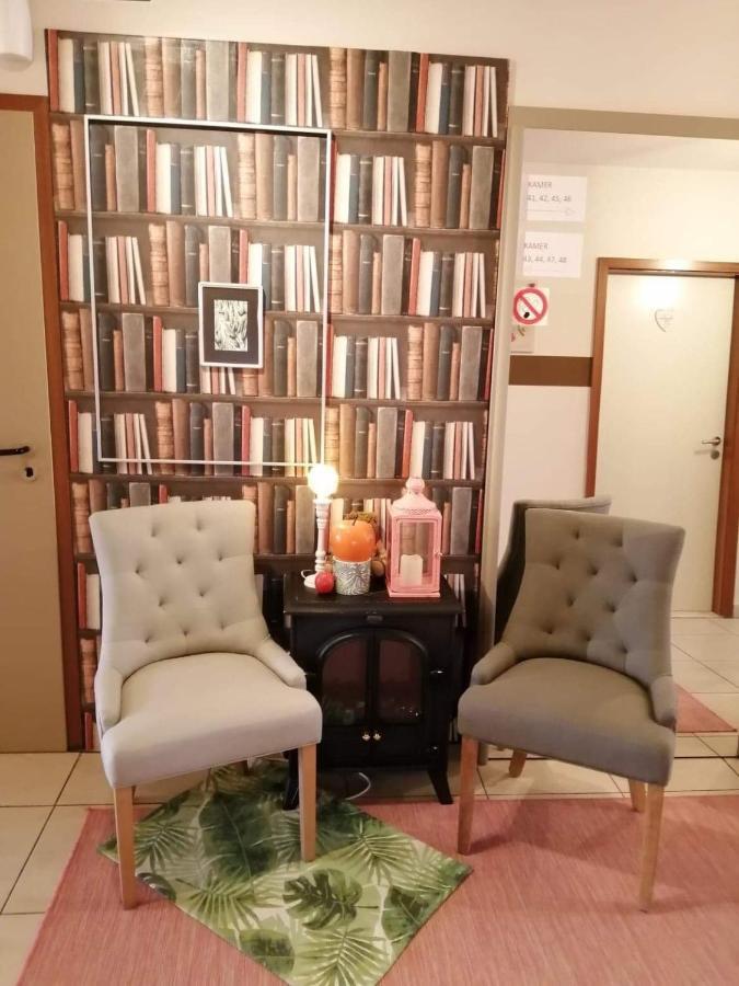 Boutique Hotel Butler Zuienkerke Bagian luar foto